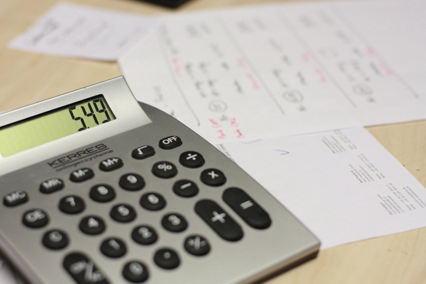 How to chase outstanding invoices